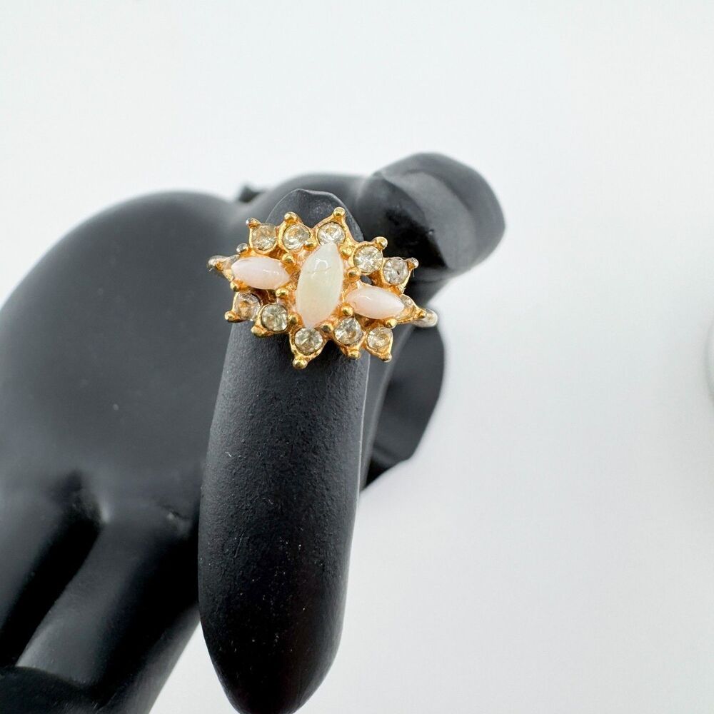 Vintage Gold Tone Pink Opal Rhinestone Cluster Ring Retro Glam Floral Statement